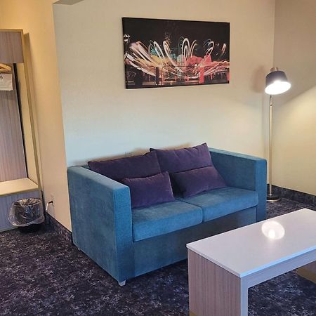 Best Western Plus Altoona Inn מראה חיצוני תמונה