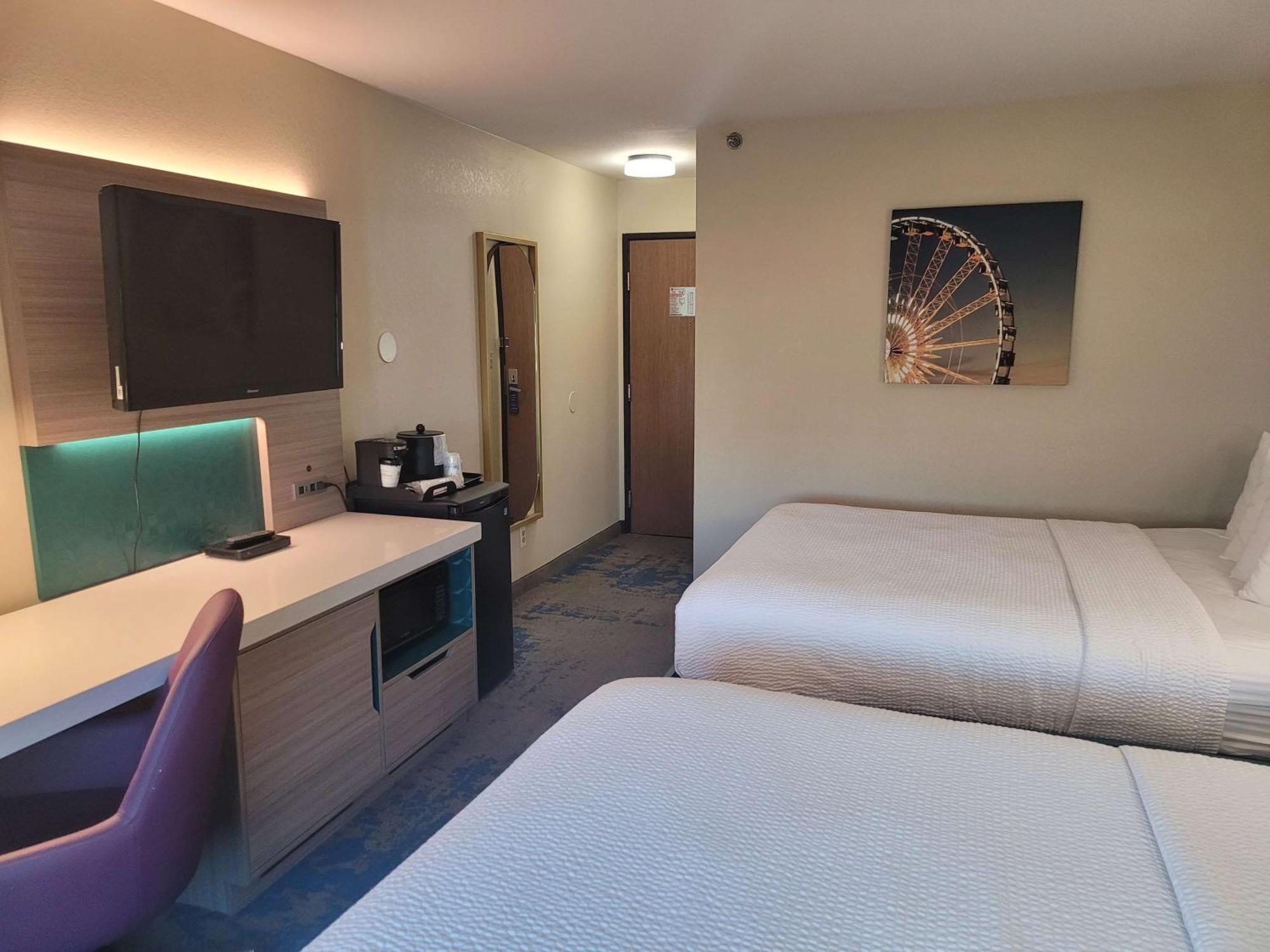 Best Western Plus Altoona Inn מראה חיצוני תמונה