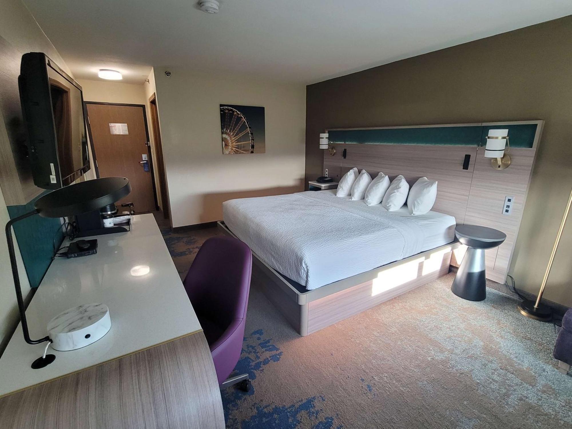 Best Western Plus Altoona Inn מראה חיצוני תמונה