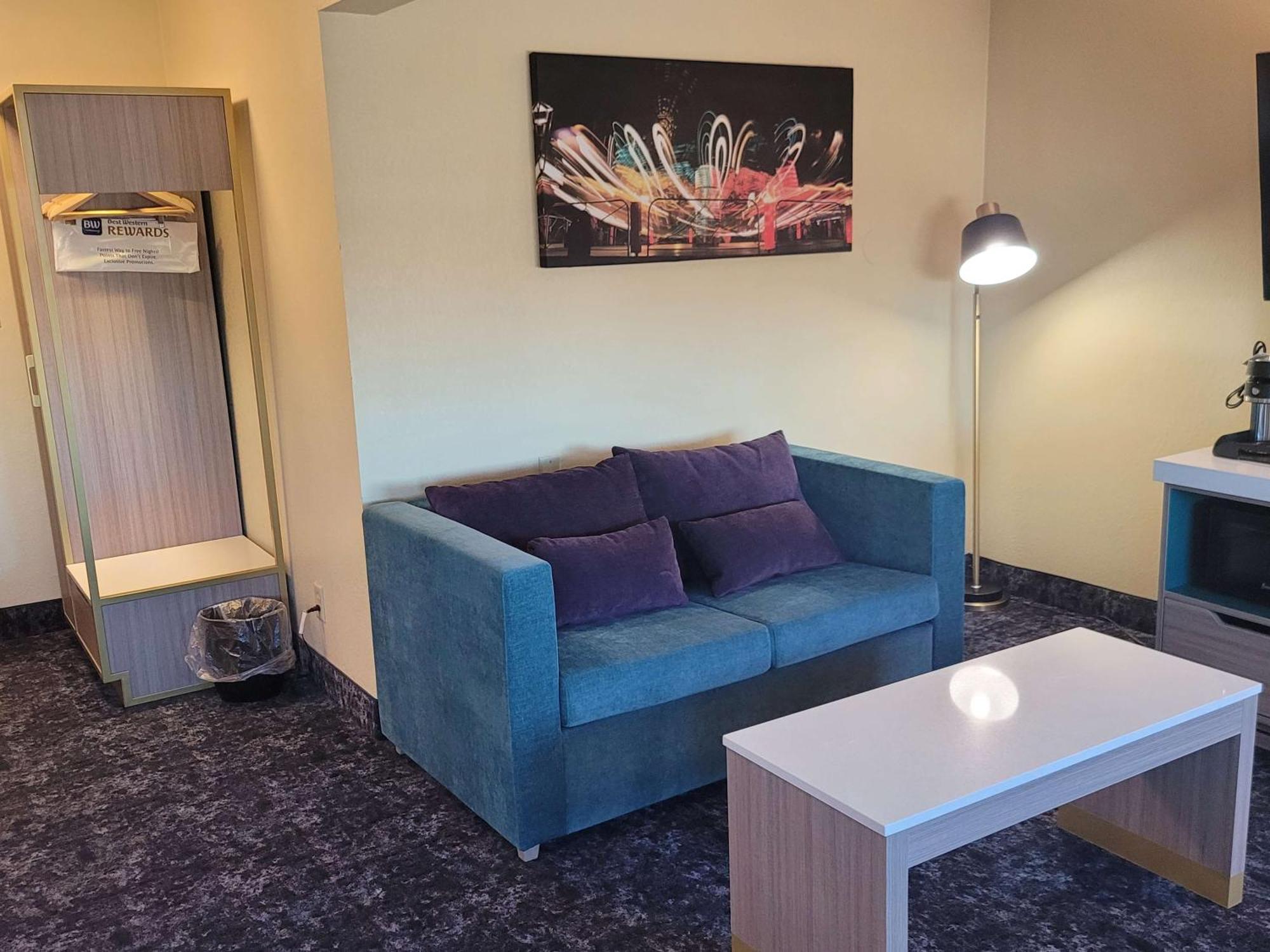 Best Western Plus Altoona Inn מראה חיצוני תמונה